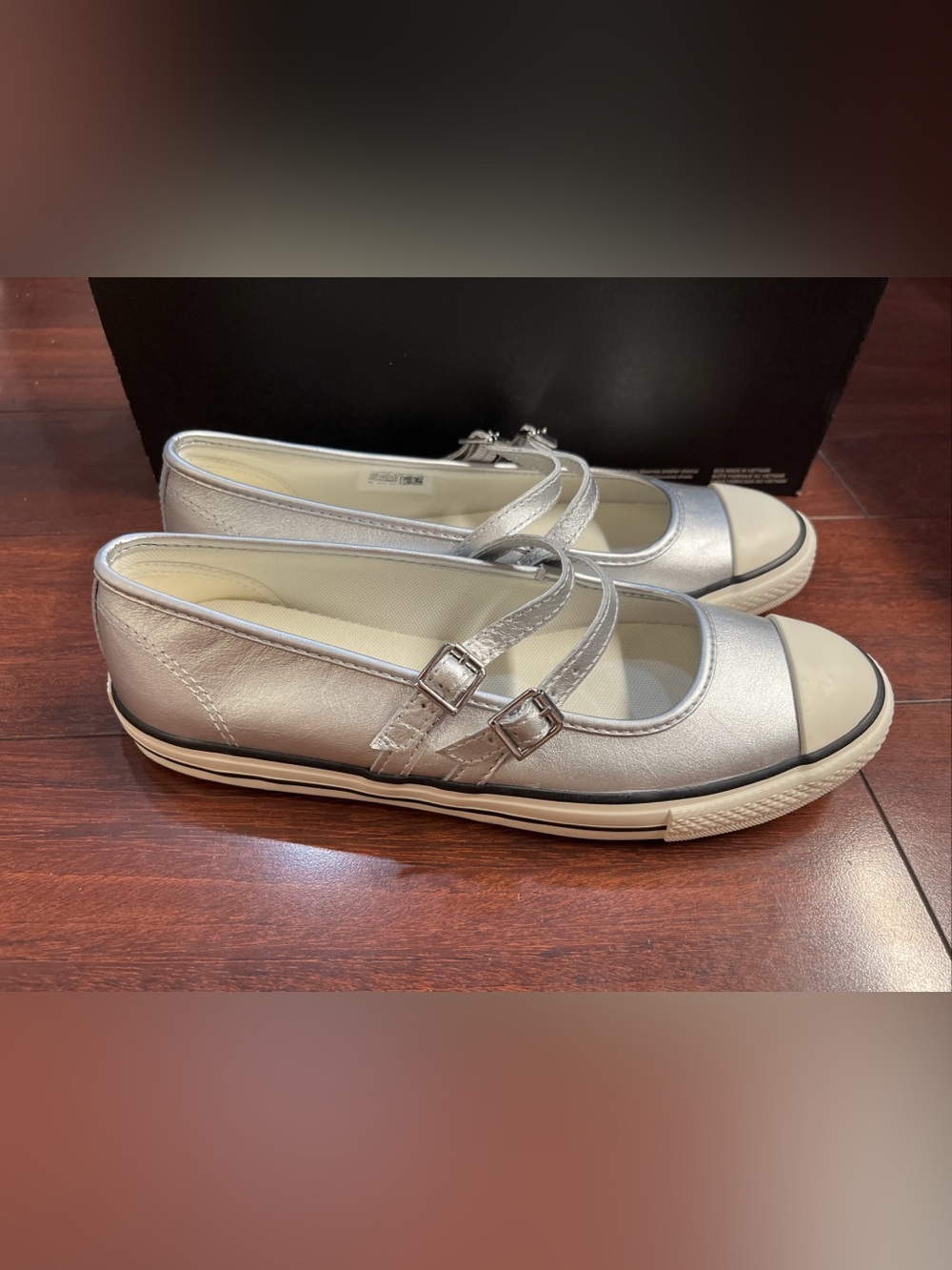 Womens 9 Converse Dainty Mary Jane OX Slip On Silver Leather A12201C HALF BOX - Picture 6 of 16